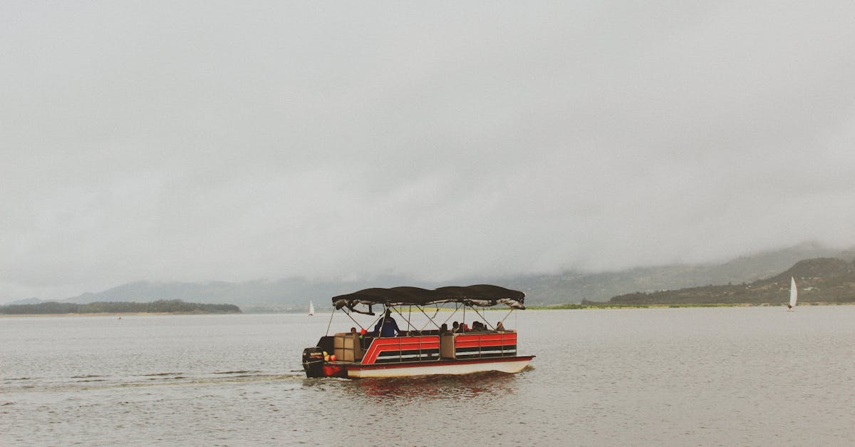 Top Scenic Routes for BBQ Pontoon Boat Itineraries in Melbourne